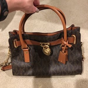 MK Leather purse